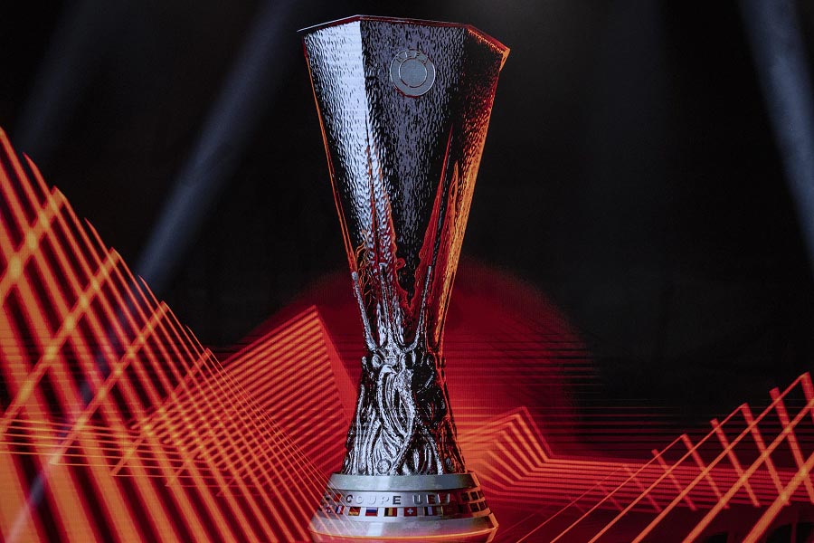 Can the Europa League play in the Champions League?