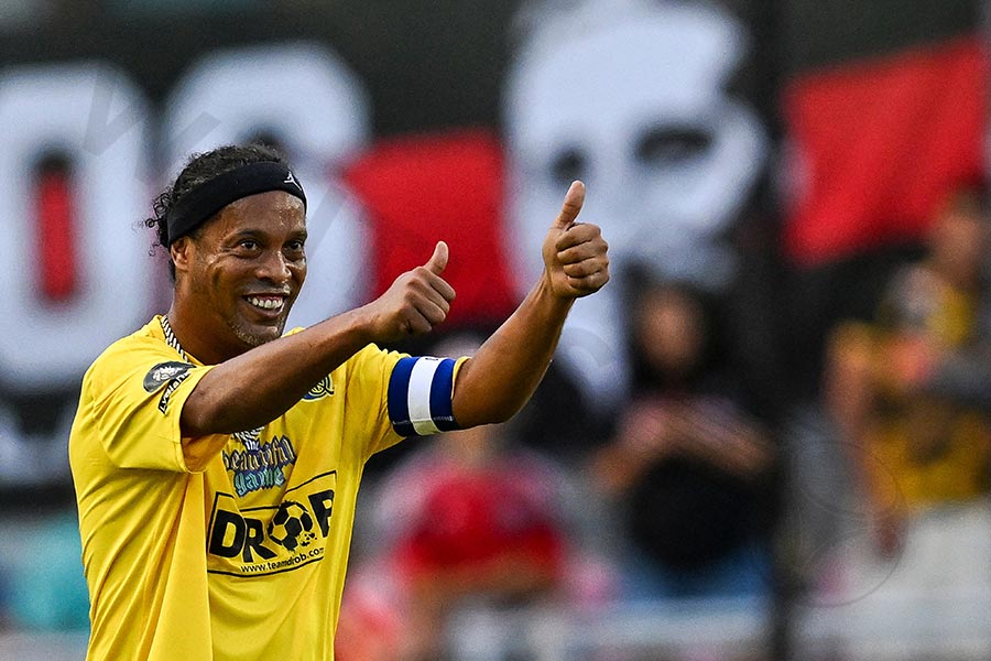 Ronaldinho (Brazil) – 3 titles