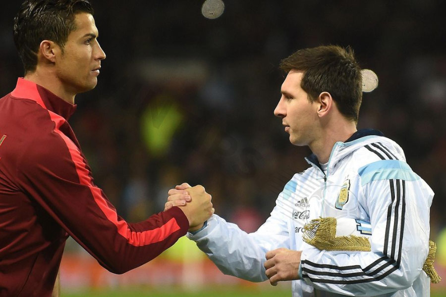 After several failed attempts to defeat Barcelona in a Real Madrid jersey, Ronaldo finally got his moment of triumph in the 2011 Copa del Rey final