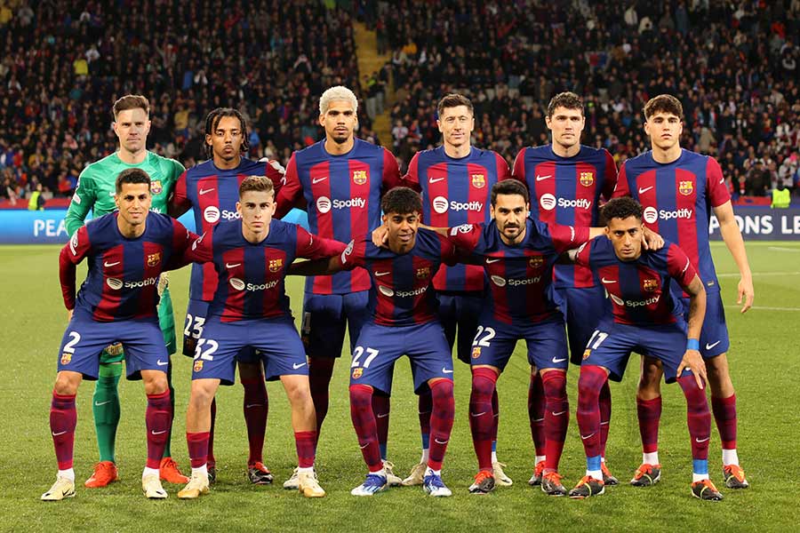 Which football club has most fans in the world: Barcelona