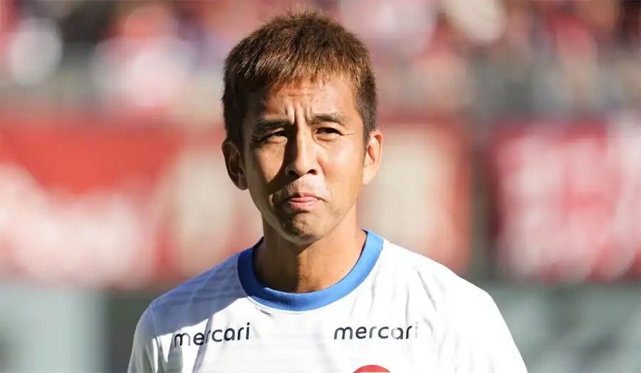 Junichi Inamoto, Japanese midfielder who played for Arsenal and Fulham