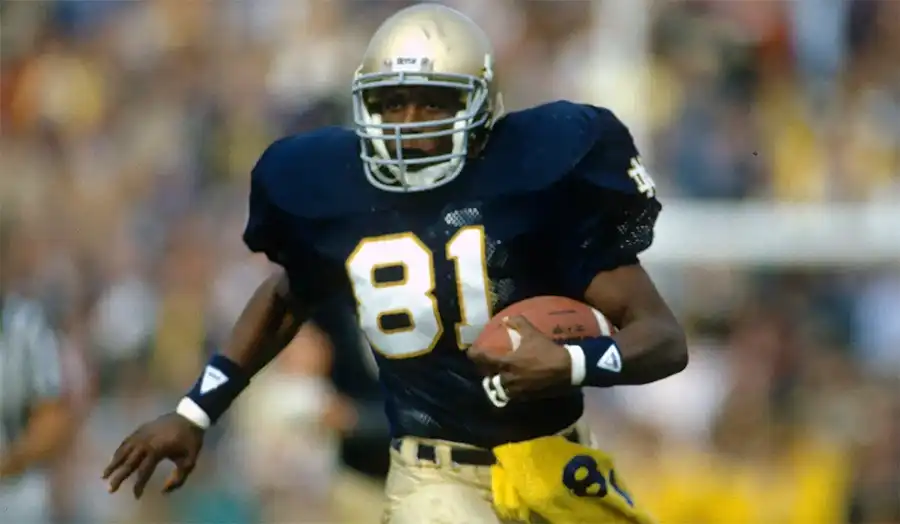 Tim Brown returning a kickoff for Notre Dame during his Heisman-winning season
