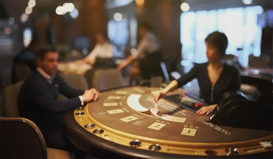 Observing game patterns is key to applying a smart Baccarat tie bet strategy effectively