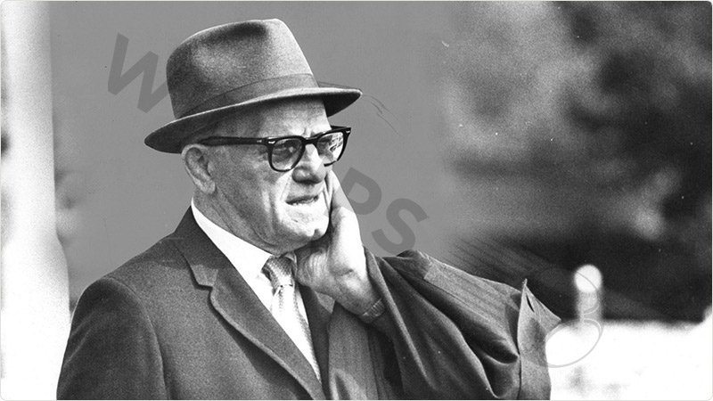 George halas: 1920 - 1967 (324 wins, 8 NFL championships, 2 coach of the year)