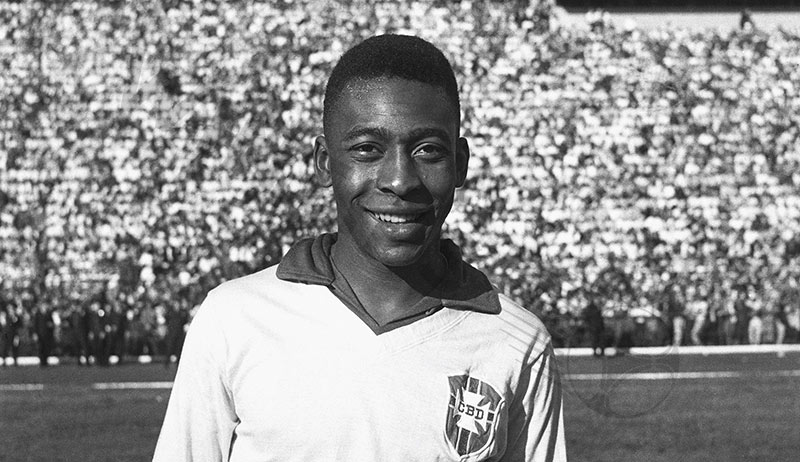 Top assist all time: Pele (369 assists)