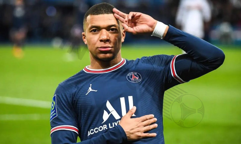 Kylian Mbappé, with a net worth of $180 million, has quickly cemented his status as one of football’s most electrifying talents