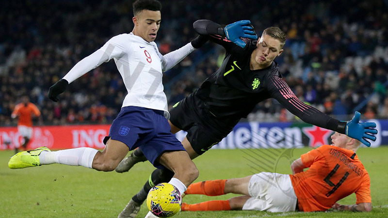 The longest penalty shootout in football history​: Netherlands U21 13-12 England U21 (32 penalties)