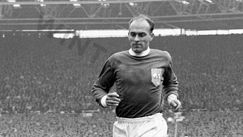 Famous bald soccer players: Alfredo De Stefano