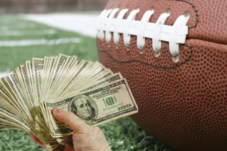 With total betting, you don’t need to pick a winner—you simply bet on whether the total points scored in the game will be over or under a set number