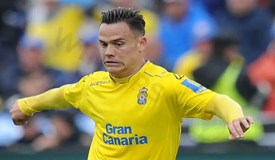 Roque Mesa – Fierce central midfielder, key stopper in midfield