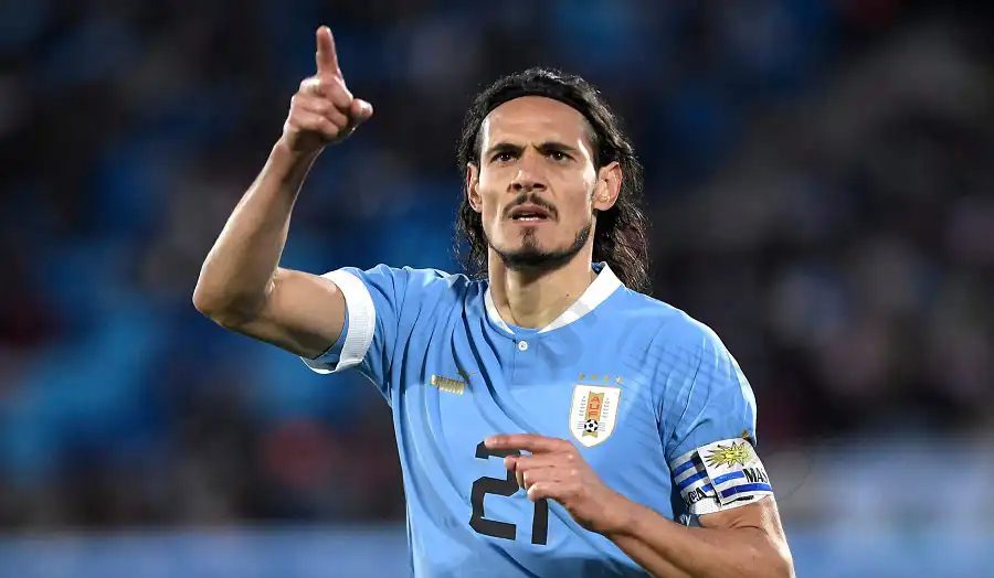 Edinson Cavani - The penalty box killer with more than 100 goals in 3 seasons