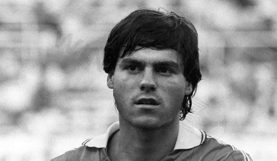 Manuel Amoros – Steel right-back, mainstay of the defense in the 1980s
