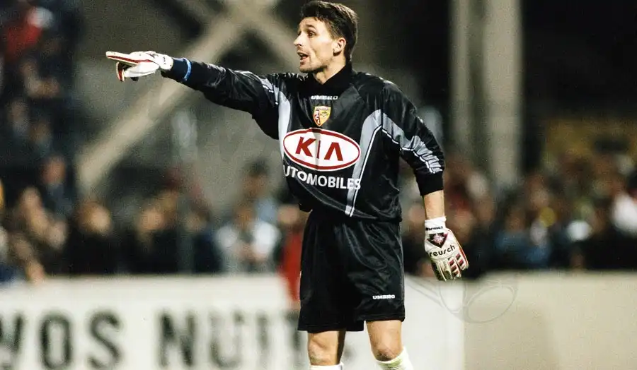 Guillaume Warmuz – The Strong Wall, the Goalkeeper of a Golden Age
