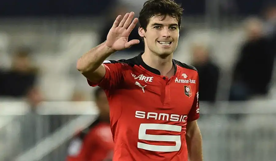 Yoann Gourcuff - Dead ball specialist, notable for free kicks and assists