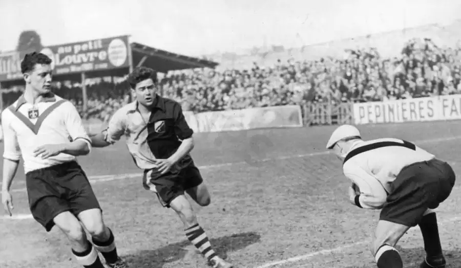 Jean Saunier is the greatest goalscoring midfielder, Le Havre's all-time attacking icon