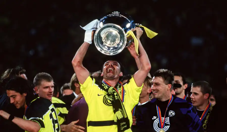 Jürgen Kohler - Steely, resilient and experienced center back on the pitch