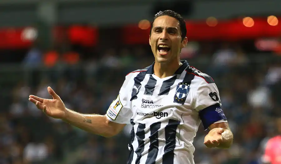 Aldo de Nigris – The fiery native striker, scored more than 81 goals for his hometown team