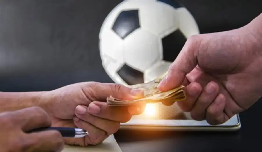 Becoming a betting agent requires moderate capital, high potential profit