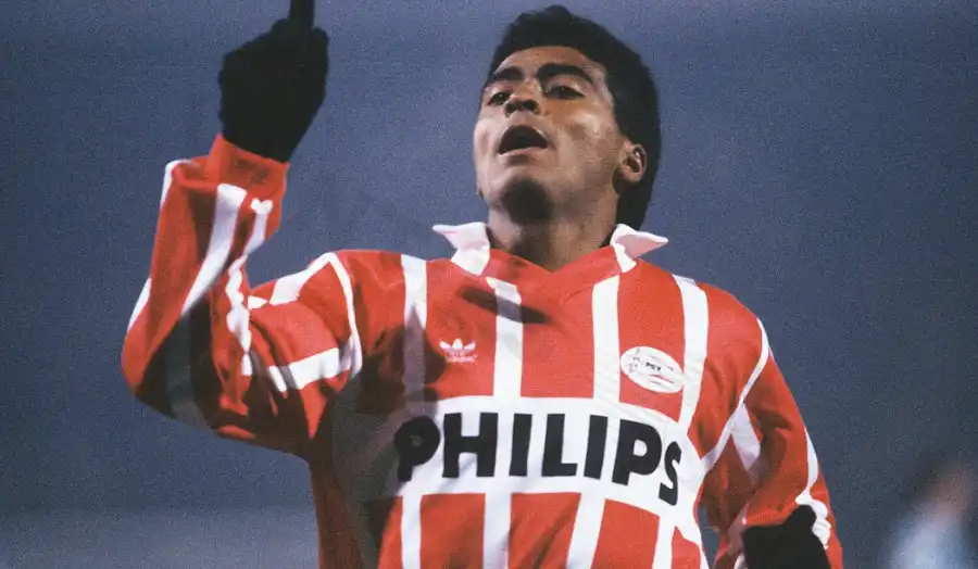 Romário – South American football artist, turning every move into an emotional goal