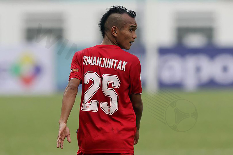 Riko Simanjuntak - Shortest football player in the world