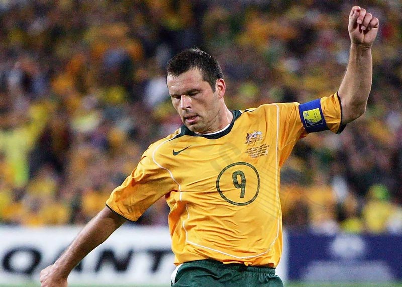 Viduka was awarded the Alex Tobin Medal (the highest honour for Australian football)