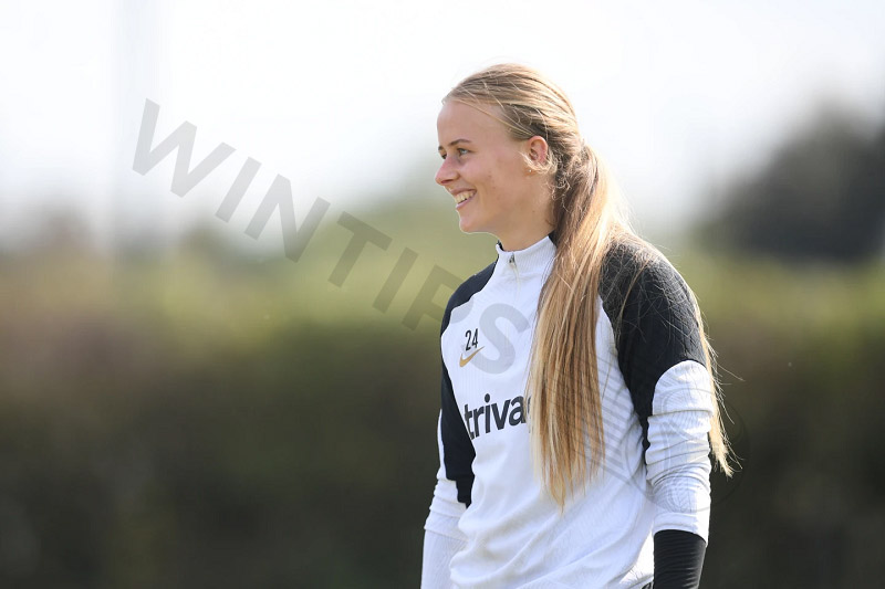 Hannah Hampton – England women’s goalkeeper