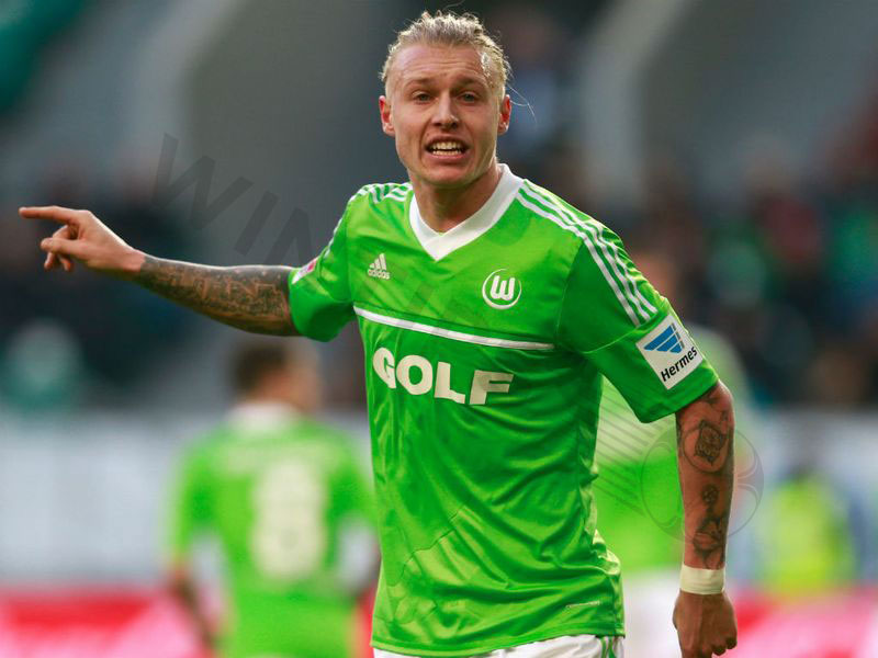 Simon Kjaer – Famous soccer players with number 24