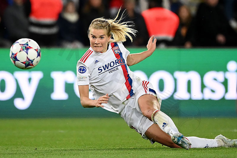 As Horan 's teammate at Lyon, Ada Hegerberg receives a high salary