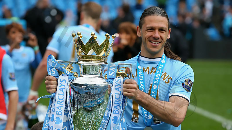 Man City fans are so used to the image of Martin Demichelis