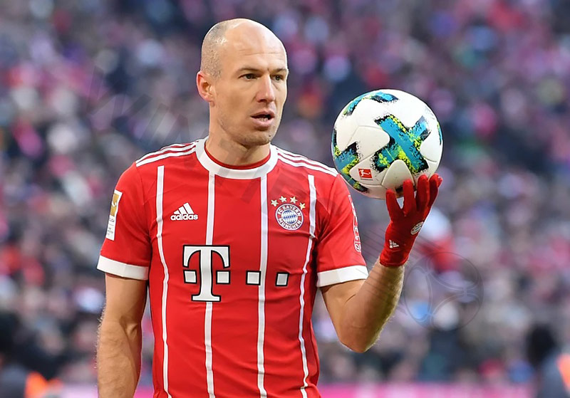 Robben - Excellent striker with classy strikes