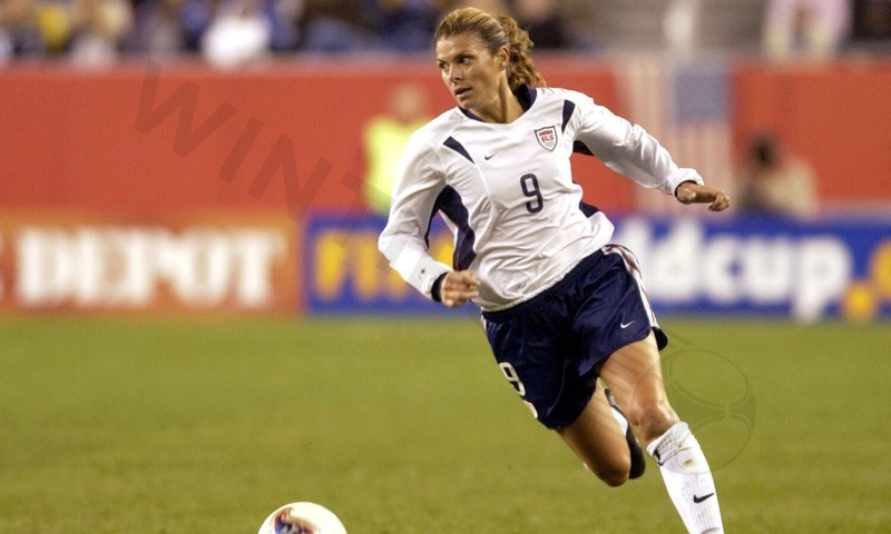 Mia Hamm – Best female football player ever