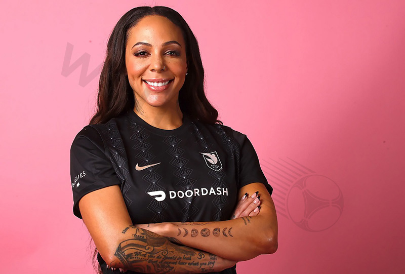 Having a full body, Sydney Leroux often shows off his photos on Social Media